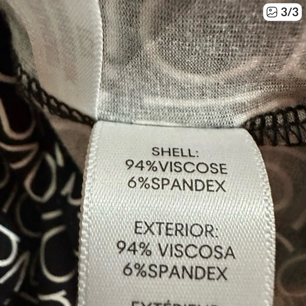 LADIES WHITE TOP WITH CALVIN KLEIN BLACK LETTERING NWT - Picture 2 of 2